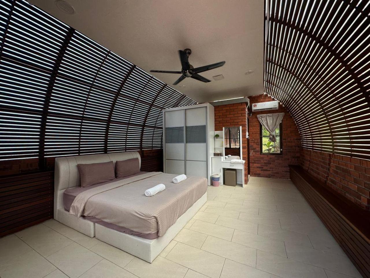 Red House The Garden Stay In Bukit Tinggi By Play Bentong Εξωτερικό φωτογραφία