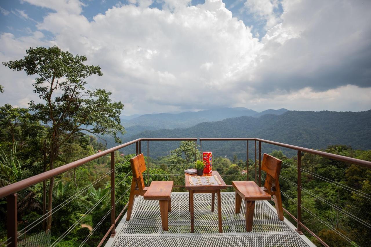 Red House The Garden Stay In Bukit Tinggi By Play Bentong Εξωτερικό φωτογραφία