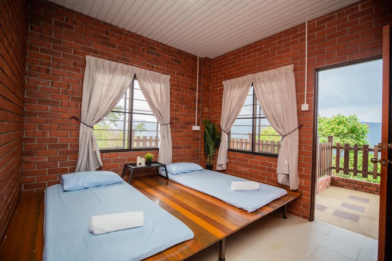 Red House The Garden Stay In Bukit Tinggi By Play Bentong Εξωτερικό φωτογραφία