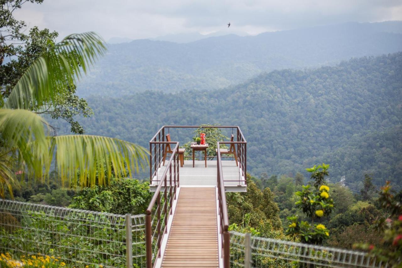 Red House The Garden Stay In Bukit Tinggi By Play Bentong Εξωτερικό φωτογραφία