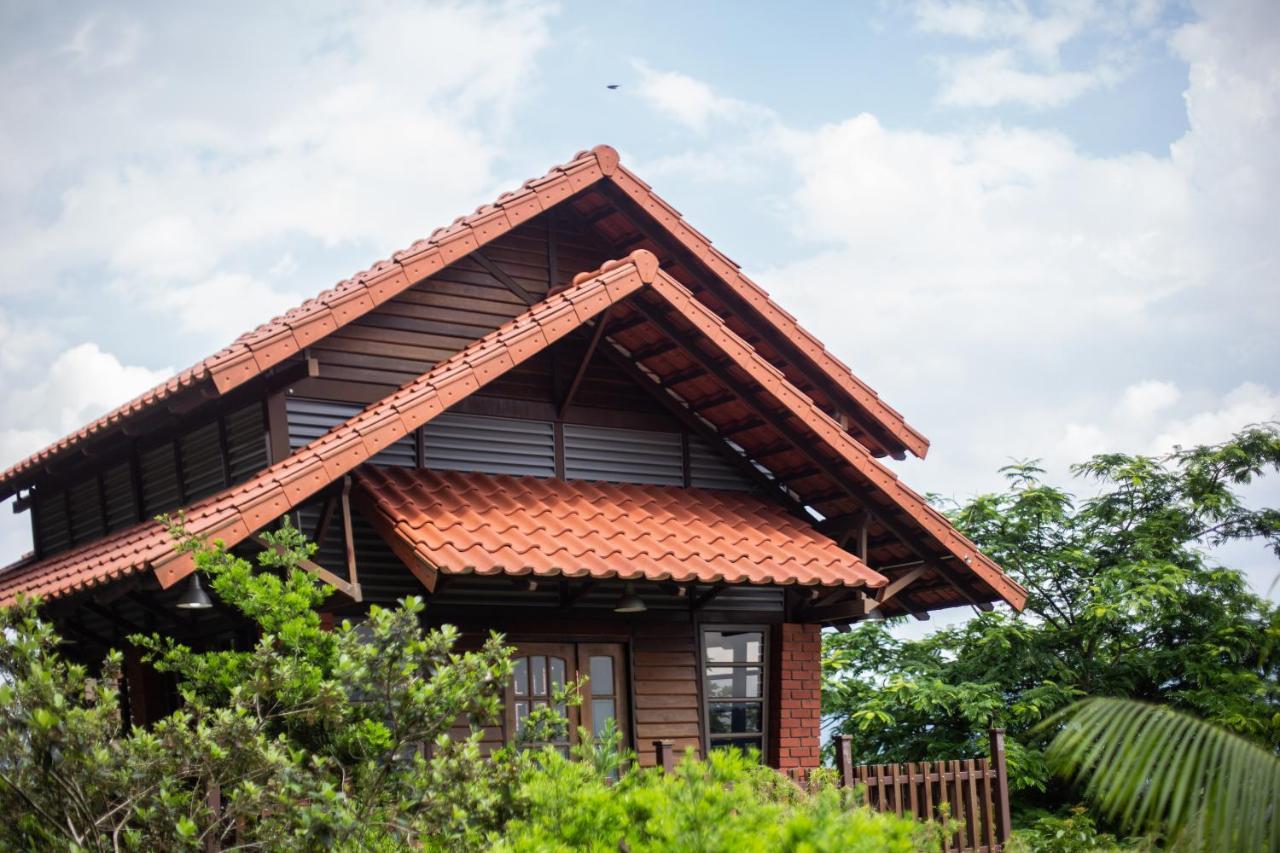 Red House The Garden Stay In Bukit Tinggi By Play Bentong Εξωτερικό φωτογραφία