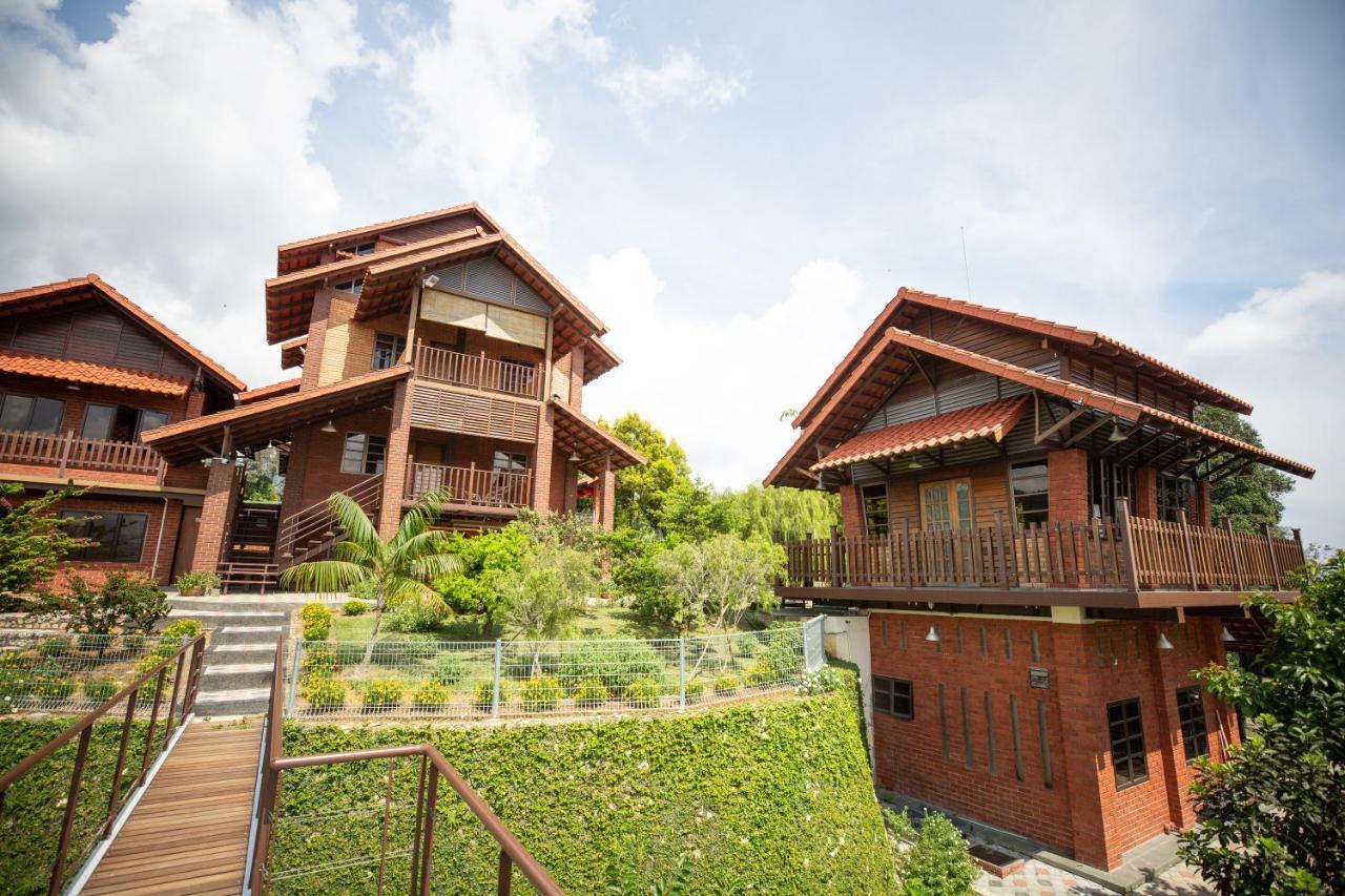 Red House The Garden Stay In Bukit Tinggi By Play Bentong Εξωτερικό φωτογραφία