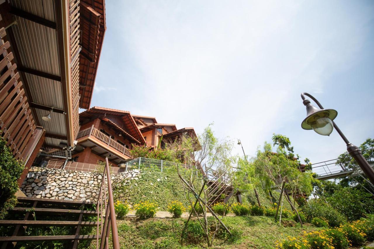 Red House The Garden Stay In Bukit Tinggi By Play Bentong Εξωτερικό φωτογραφία