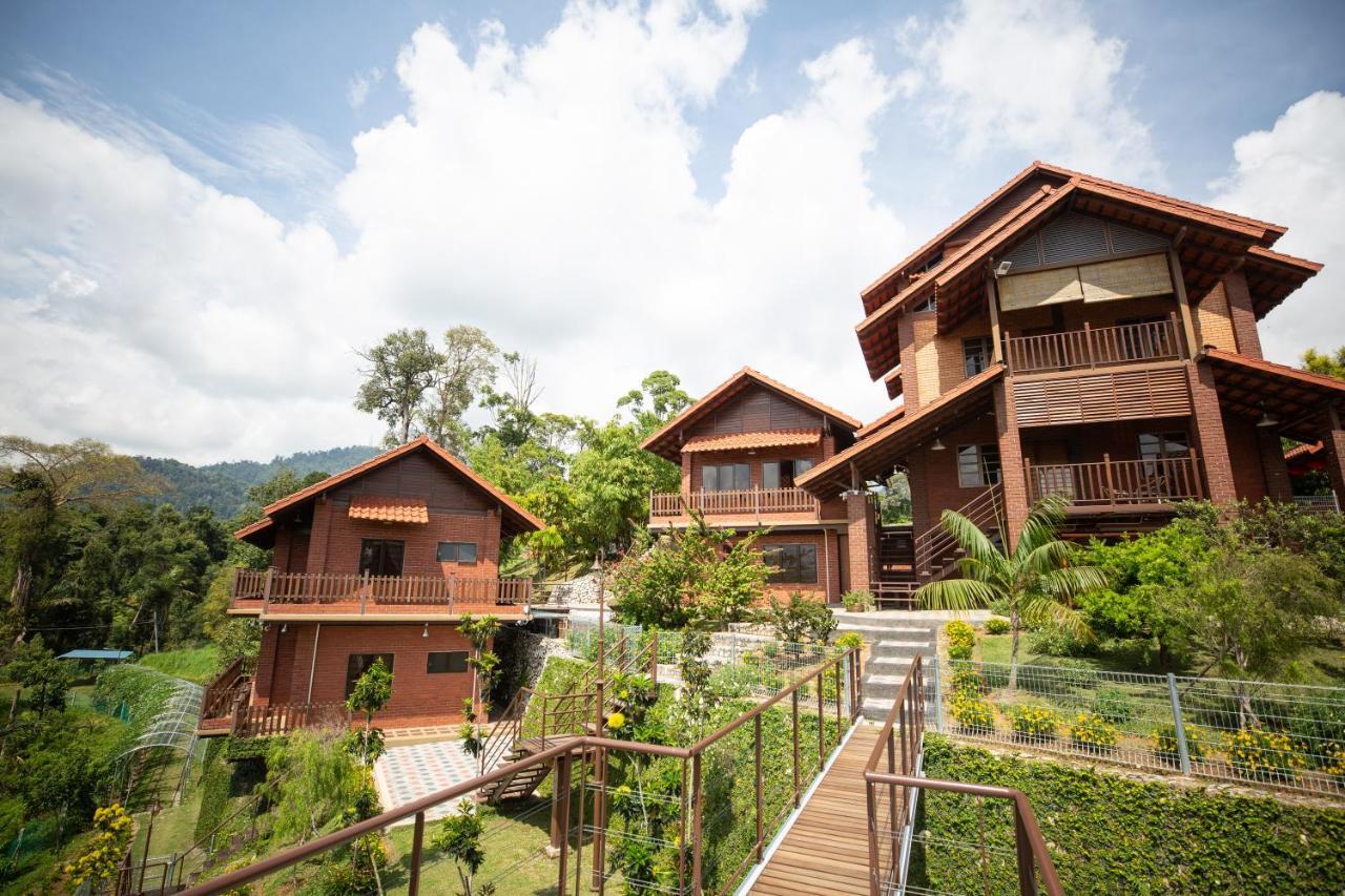 Red House The Garden Stay In Bukit Tinggi By Play Bentong Εξωτερικό φωτογραφία