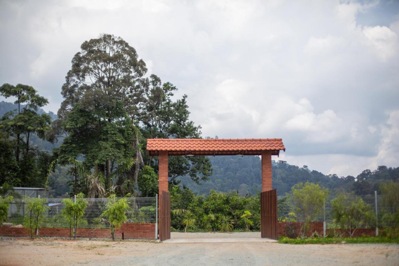 Red House The Garden Stay In Bukit Tinggi By Play Bentong Εξωτερικό φωτογραφία